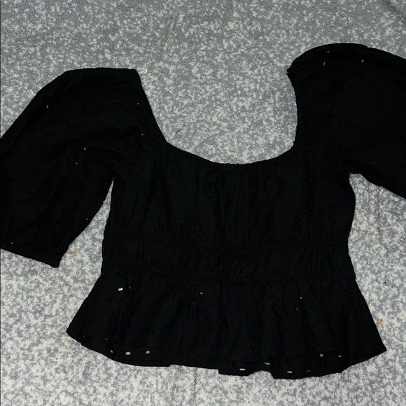 a new day Black Eyelet Blouse Size Medium - Picture 3 of 4